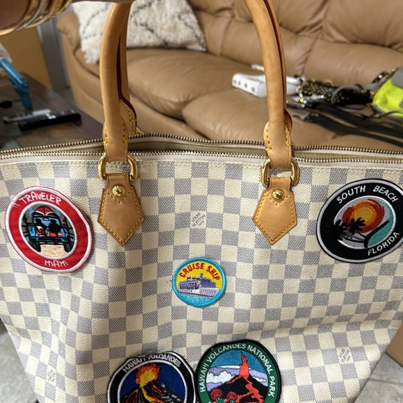 Genuine Re purposed LV bag - Picture 9 of 9